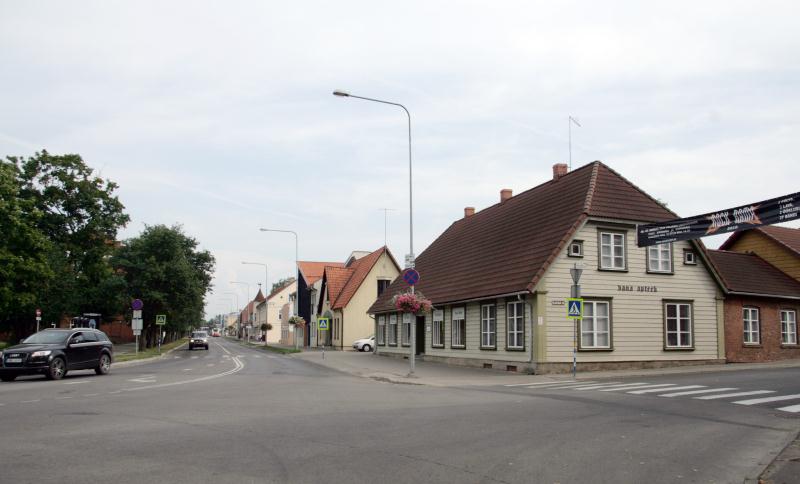 File:Viljandi_Tallinna ja kauba tänav.jpg